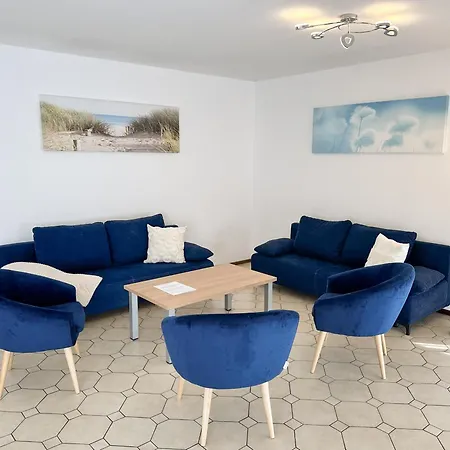 Residenza Flora 17 By Fewotessin