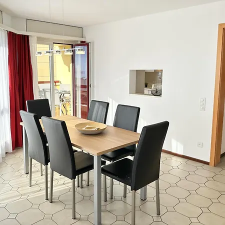 Residenza Flora 17 By Fewotessin