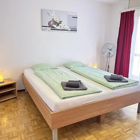 Residenza Flora 17 By Fewotessin Apartament *