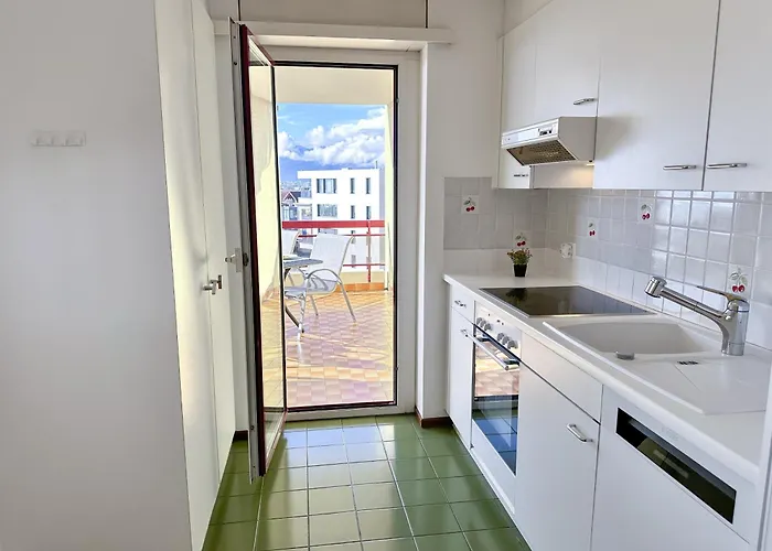 Residenza Flora 17 By Fewotessin *