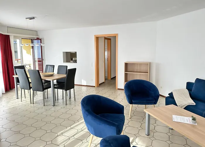 Residenza Flora 17 By Fewotessin *